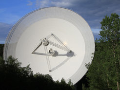 Das 100-m-Radioteleskop des MPIfR bei Bad Münstereifel-Effelsberg.