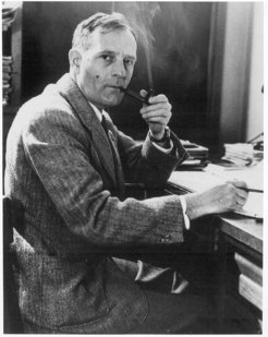 Edwin Hubble. Bild: Carnegie Institution of Washington (Bruce Medal 1938).