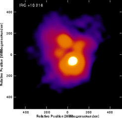 Hochaufgelöstes Speckle-Masking-Bild der Staubhülle des Kohlenstoffsterns IRC +10 216 (6-m-Teleskop, Wellenlänge 2,15 Mikron, Falschfarbendarstellung).