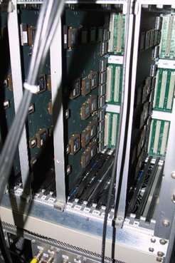 In diesem Backend finden verschiedene Steckkarten platz.