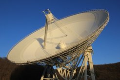 Das 100-m-Radioteleskop des MPIfR bei Bad Münstereifel-Effelsberg
